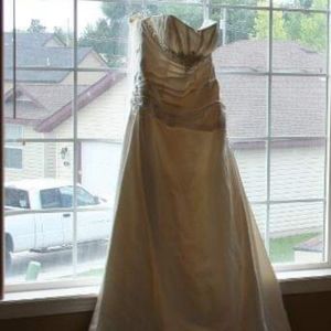 Wedding dress - size 14